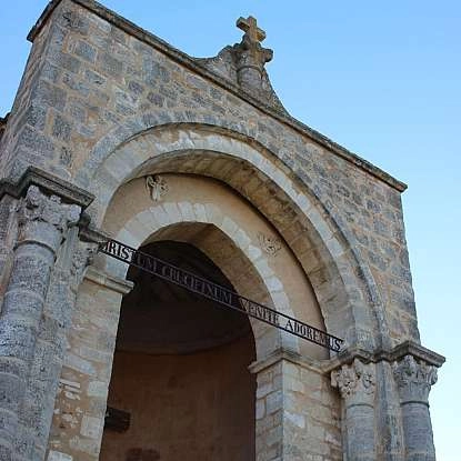 Oratoire monumental de Caseneuve