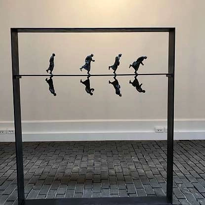 Reflet des Temps Modernes-min.jpg