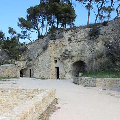 L'habitat troglodyte en Luberon