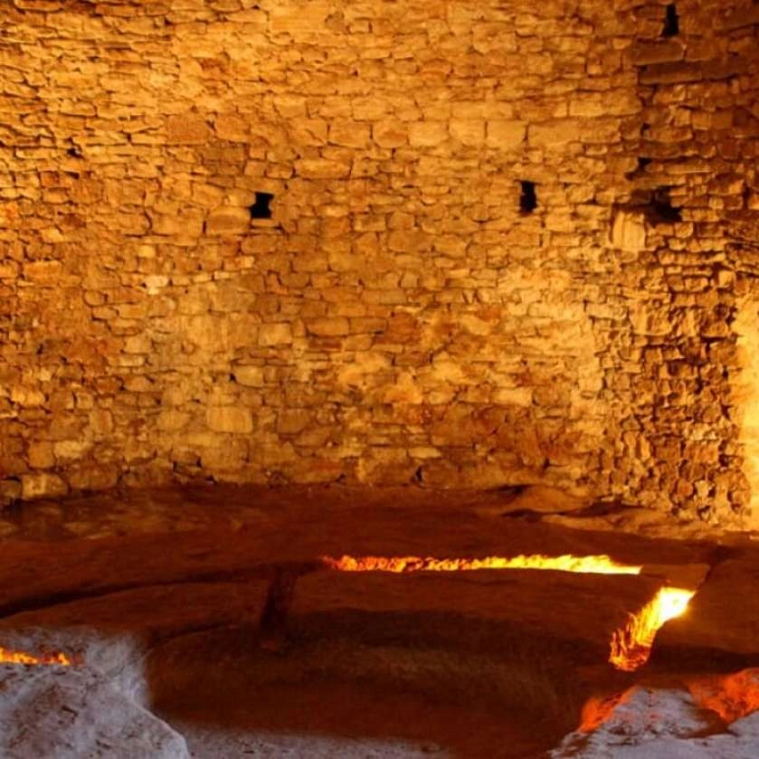 Visite des caves du palais Saint-Firmin à Gordes