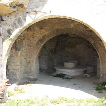 Le rocher de Bellevue à Saignon