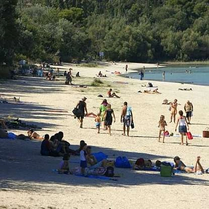 Etang de la Bonde, baignade et pêche dans le Luberon