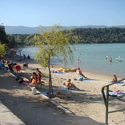 Etang de la Bonde, baignade et pêche dans le Luberon