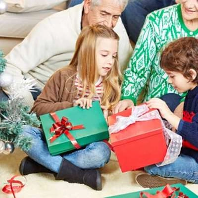 Cadeaux sur les marchés de Noël