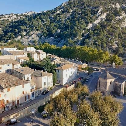 Vue aaérienne du village de Robion
