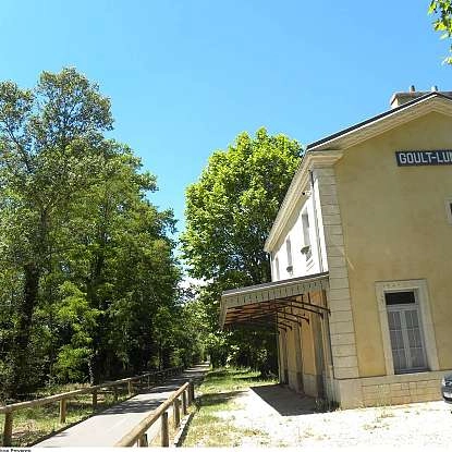 Gare de Goult