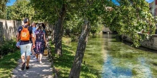Promenade en bord de Sorgue