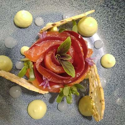 Truites de L'Isle sur la Sorgue, betterave, brocoli et citron vert