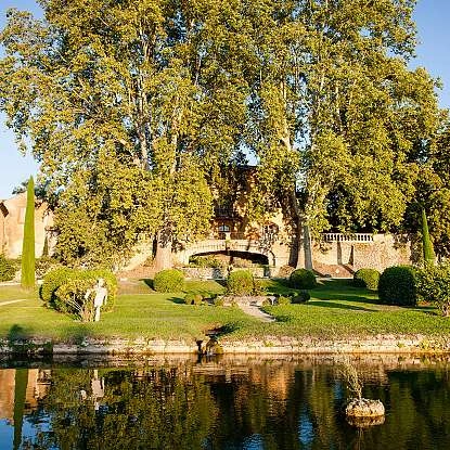 Bassin Château la Canorgue (copyright Estellane photo).jpg