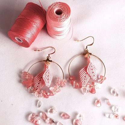 130_3TWhXO_7_Boucles-doreilles-creoles-originales-roses-ELLA-mia-provence.jpg
