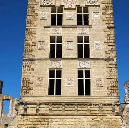 château la tour d_aigues1.jpg