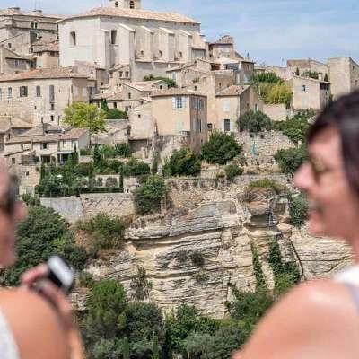 Au départ d'Aix : Villages perchés du Luberon