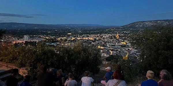 Nocturne sous le ciel étoilé de Cavaillon