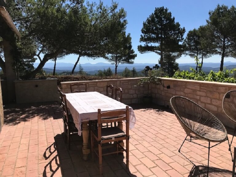 Terrasse de L'Embuissonnade