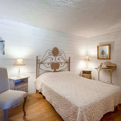 boncoin chambre sous escalier nouvelle .jpg