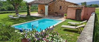 LE BASTIDON avec piscine chauffée et jardin privatif