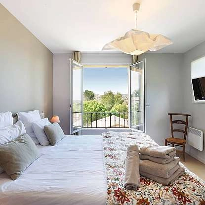 imgi_44_villa-vue-luberon-pont-royal.jpg