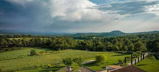 Organiser une cousinade dans le Luberon : le guide complet